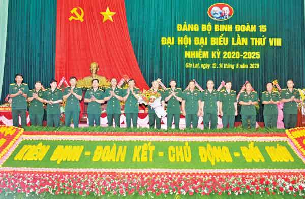 Ban Chấp hành Đảng bộ Binh đoàn 15 nhiệm kỳ 2020-2025. Ảnh: Vĩnh Hoàng