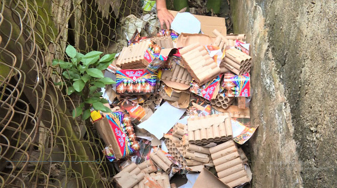 Số lượng pháo mà vợ của đối tượng Lợi ném qua tường rào để phi tang.