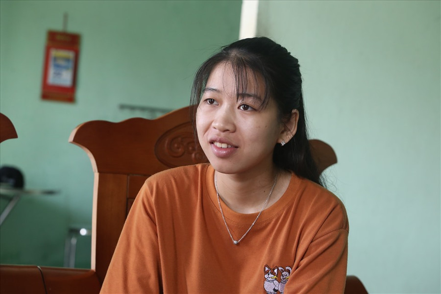 Nguyễn Thị Thanh Xuân chia sẻ niềm vui khi trúng tuyển vào quân đội. Ảnh: Thanh Chung  Nguyễn Thị Thanh Xuân chia sẻ niềm vui khi trúng tuyển vào quân đội. Ảnh: Thanh Chung