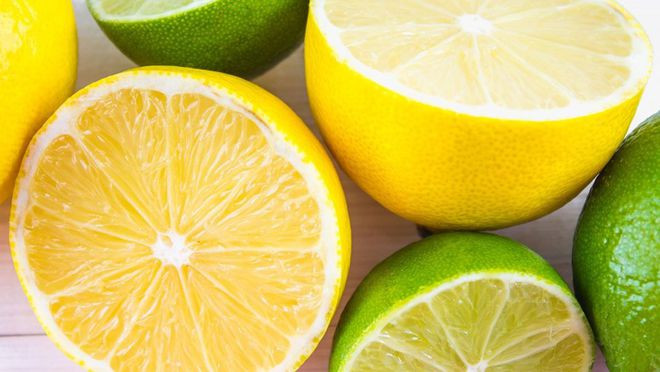 Chanh có thể chế biến thành món chanh ngâm, rất có lợi cho sức khỏe - Ảnh: Shutterstock Chanh có thể chế biến thành món chanh ngâm, rất có lợi cho sức khỏe - Ảnh: Shutterstock