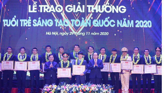 Lễ trao giải thưởng “Tuổi trẻ sáng tạo” toàn quốc năm 2020- Ảnh: Bảo Anh Lễ trao giải thưởng “Tuổi trẻ sáng tạo” toàn quốc năm 2020- Ảnh: Bảo Anh