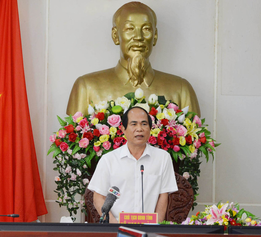 Chủ tịch UBND tỉnh Võ Ngọc Thành phát biểu kết luận cuộc họp. Ảnh: Như Nguyện Chủ tịch UBND tỉnh-Trưởng ban chỉ đạo phòng-chống dịch Covid-19 tỉnh Võ Ngọc Thành kết luận cuộc họp. Ảnh: Như Nguyện