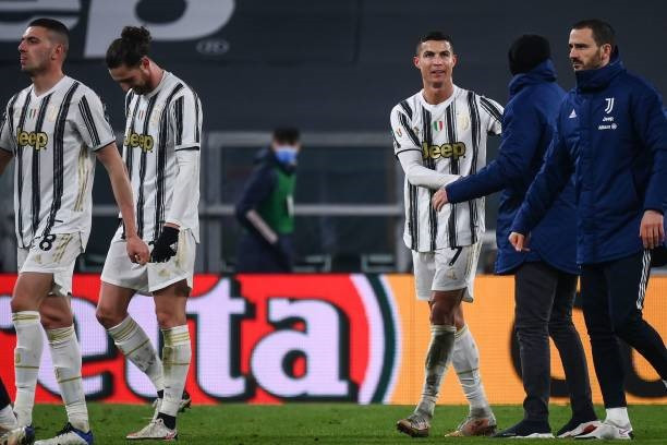 Ronaldo và các đồng đội tiến đến trận đấu cuối cùng. Ảnh: AFP