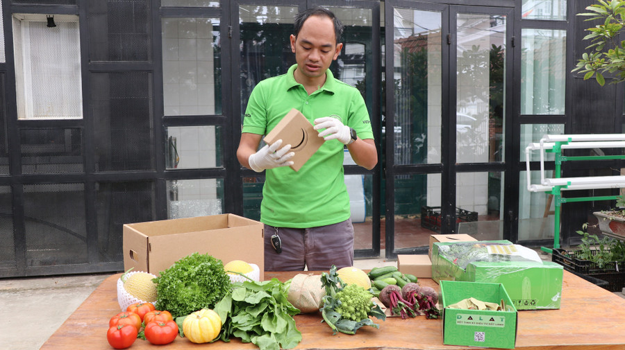 Theo anh Nguyễn Đức Huy, sản phẩm tới tay người tiêu dùng, mở ra và sử dụng an toàn thì mới hoàn thành một chu trình nông nghiệp công nghệ cao