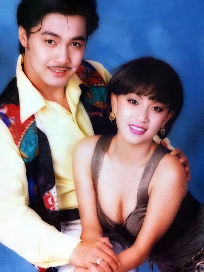 Y Phụng ở tuổi đôi mươi từng có mối tình đẹp với Lý Hùng. Lúc đó, họ trở thành một trong những đôi đẹp nhất của showbiz. Hào quang đến với Y Phụng khi cô nhận đóng một lúc ba, bốn phim. Cô là một trong những gương mặt có cátxê cao nhất của dòng phim thị trường lúc bấy giờ. Ảnh: NSCC.