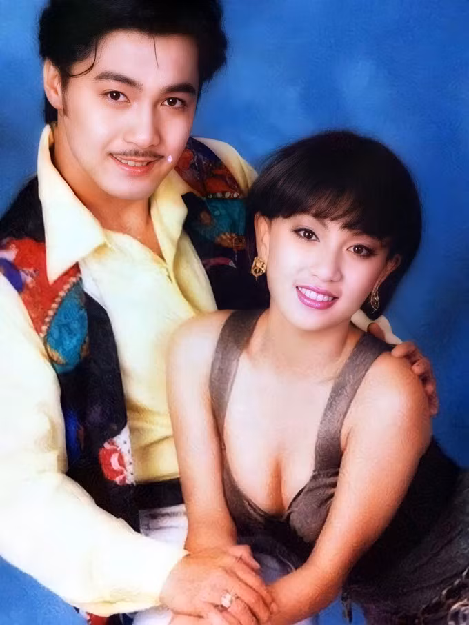 Y Phụng ở tuổi đôi mươi từng có mối tình đẹp với Lý Hùng. Lúc đó, họ trở thành một trong những đôi đẹp nhất của showbiz. Hào quang đến với Y Phụng khi cô nhận đóng một lúc ba, bốn phim. Cô là một trong những gương mặt có cátxê cao nhất của dòng phim thị trường lúc bấy giờ. Ảnh: NSCC.