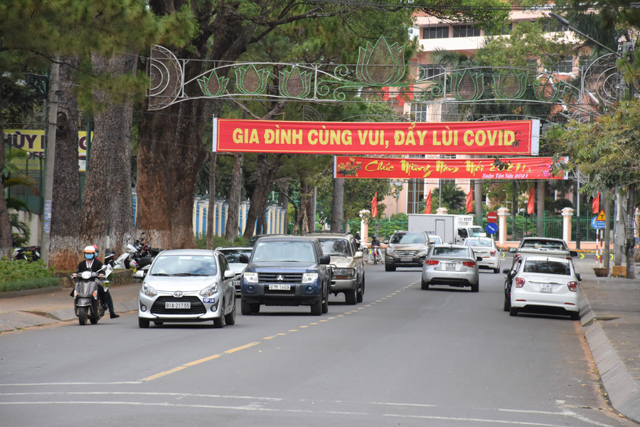 Người dân Gia Lai đón Tết trong an toàn, ấm áp. Ảnh: Trần Dung