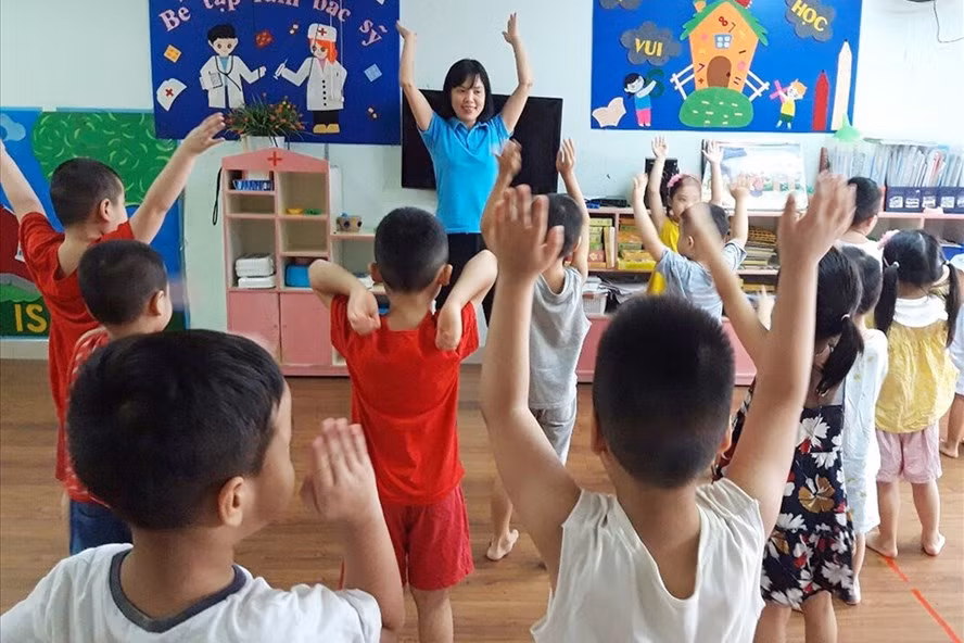 Từ 20.3, xếp lương giáo viên mầm non công lập theo quy định mới. Ảnh minh hoạ: Laodong.vn