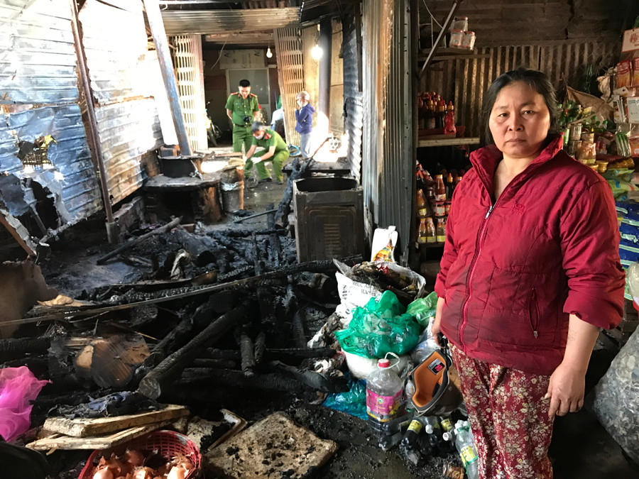 Chợ huyện Ia Grai bị cháy do bất cẩn trong sử dụng nguồn lửa. Ảnh: Lê Văn Ngọc Chợ huyện Ia Grai bị cháy do bất cẩn trong sử dụng nguồn lửa. Ảnh: Lê Văn Ngọc