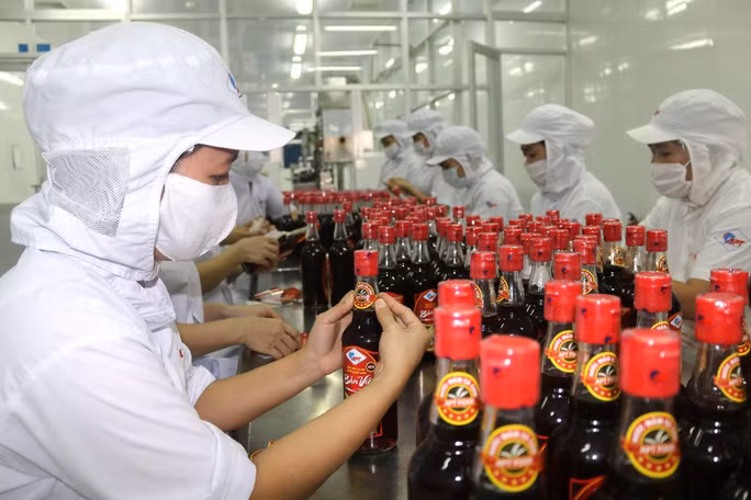 Nước mắm truyền thống thương hiệu APT đã được công nhận là sản phẩm tiêu biểu TP HCM