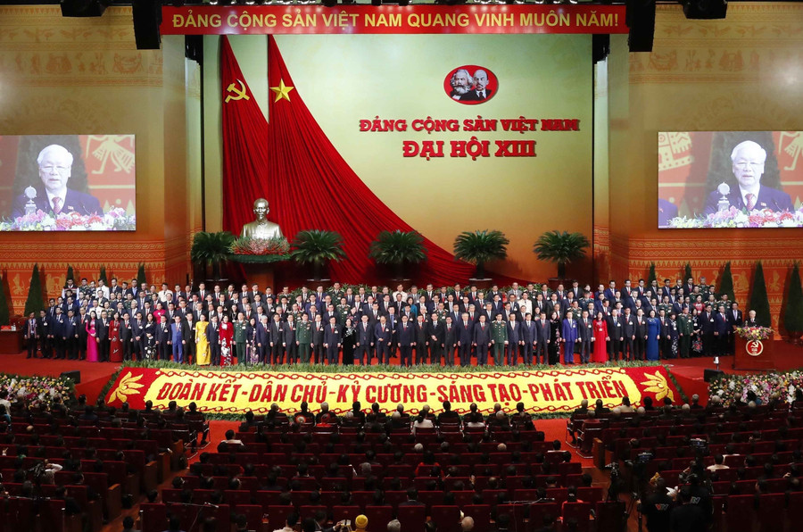 Ban Chấp hành Trung ương khóa XIII ra mắt. Ảnh: Phương Dung