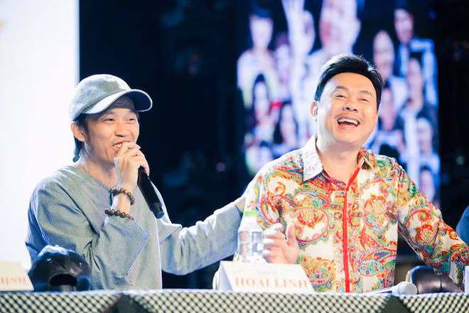 Trước đó, Hoài Linh và Việt Hương là những người đứng ra lo liệu tang lễ cho nghệ sĩ Chí Tài ở Việt Nam - Ảnh: TL Trước đó, Hoài Linh và Việt Hương là những người đứng ra lo liệu tang lễ cho nghệ sĩ Chí Tài ở Việt Nam - Ảnh: TL