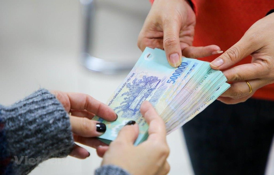 Thưởng Tết Dương lịch năm 2021 tăng kỷ lục so với các năm trước. (Ảnh minh họa: PV/Vietnam+) Thưởng Tết Dương lịch năm 2021 tăng kỷ lục so với các năm trước. (Ảnh minh họa: PV/Vietnam+)