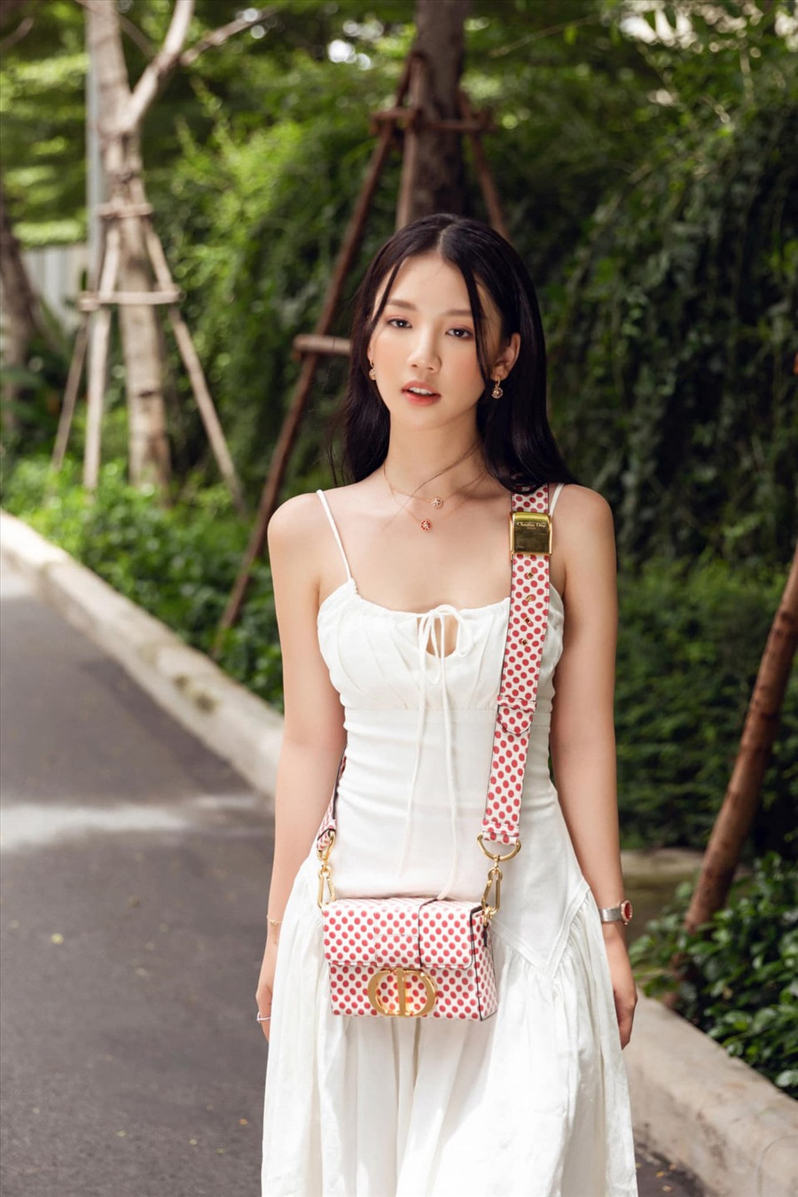 Amee (tên thật là Trần Huyền My), sinh năm 2000 tại Hà Nội. Cô hiện đang là nghệ sĩ trực thuộc St.319 Entertaiment. Đây từng là công ty quản lý của các ca sĩ nổi tiếng như Erik, Min. Ảnh: NSX. Ảnh: FB NV.