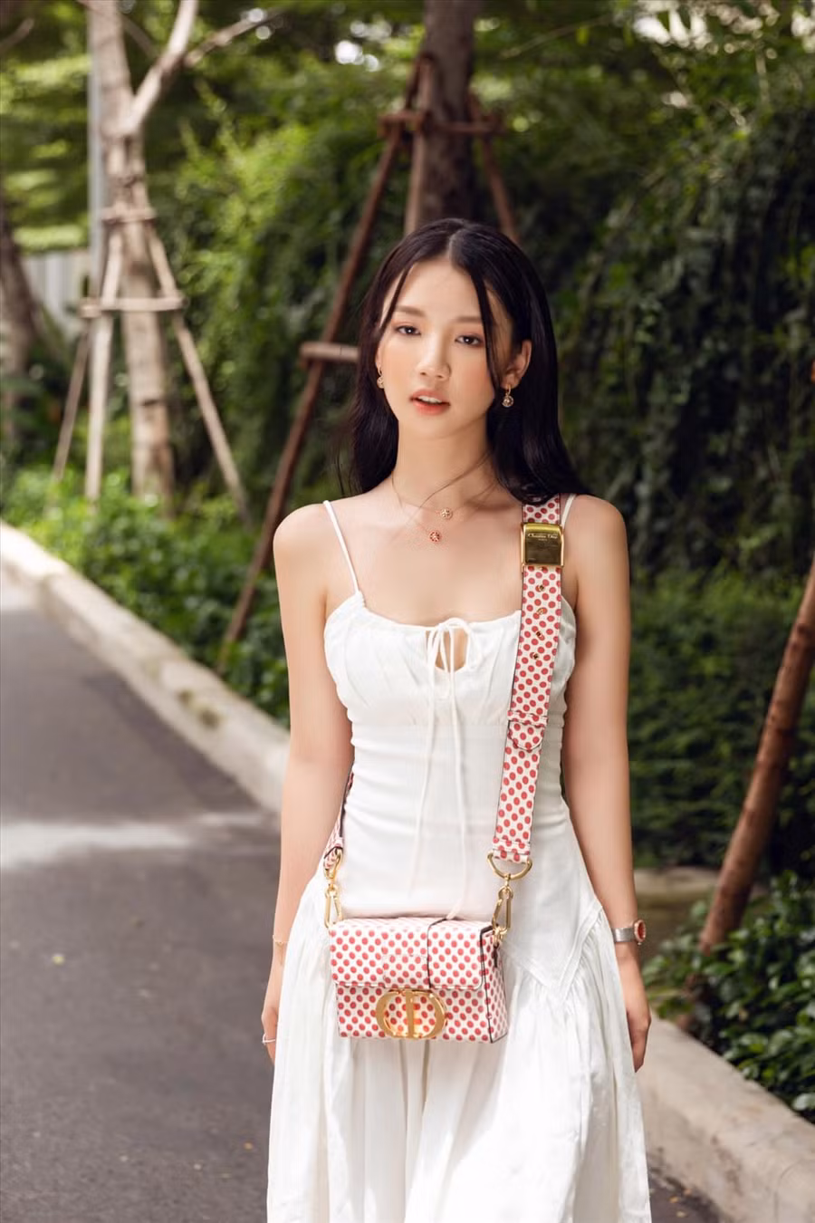 Amee (tên thật là Trần Huyền My), sinh năm 2000 tại Hà Nội. Cô hiện đang là nghệ sĩ trực thuộc St.319 Entertaiment. Đây từng là công ty quản lý của các ca sĩ nổi tiếng như Erik, Min. Ảnh: NSX. Ảnh: FB NV.