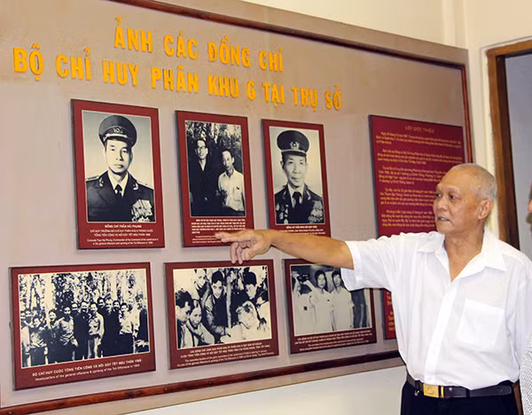 Ông Ngô Văn Lập kể lại việc ông trực tiếp chứng kiến liên quan đến cuộc tổng tấn công và nổi dậy Tết 1968 tại Di tích lịch sử Quốc gia là quán Phở Bình (nhà ông).