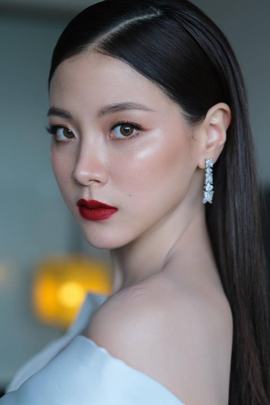 Baifern Pimchanok là cái tên được quan tâm nhất nhì trong showbiz Thái, nhờ vào vai diễn đặc biệt trong bộ phim truyền hình ăn khách “Chiếc lá cuốn bay“. Ảnh: Instagram NV Baifern Pimchanok là cái tên được quan tâm nhất nhì trong showbiz Thái, nhờ vào vai diễn đặc biệt trong bộ phim truyền hình ăn khách “Chiếc lá cuốn bay“. Ảnh: Instagram NV