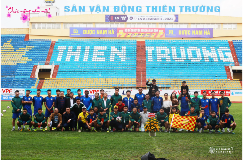 Câu lạc bộ Nam Định đặt mục tiêu sẽ giành vé trụ hạng ở V.League 2021. Ảnh: NĐFC