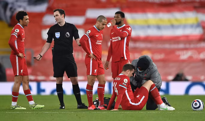 Jordan Henderson chấn thương khiến lối chơi của Liverpool xáo trộn Jordan Henderson chấn thương khiến lối chơi của Liverpool xáo trộn