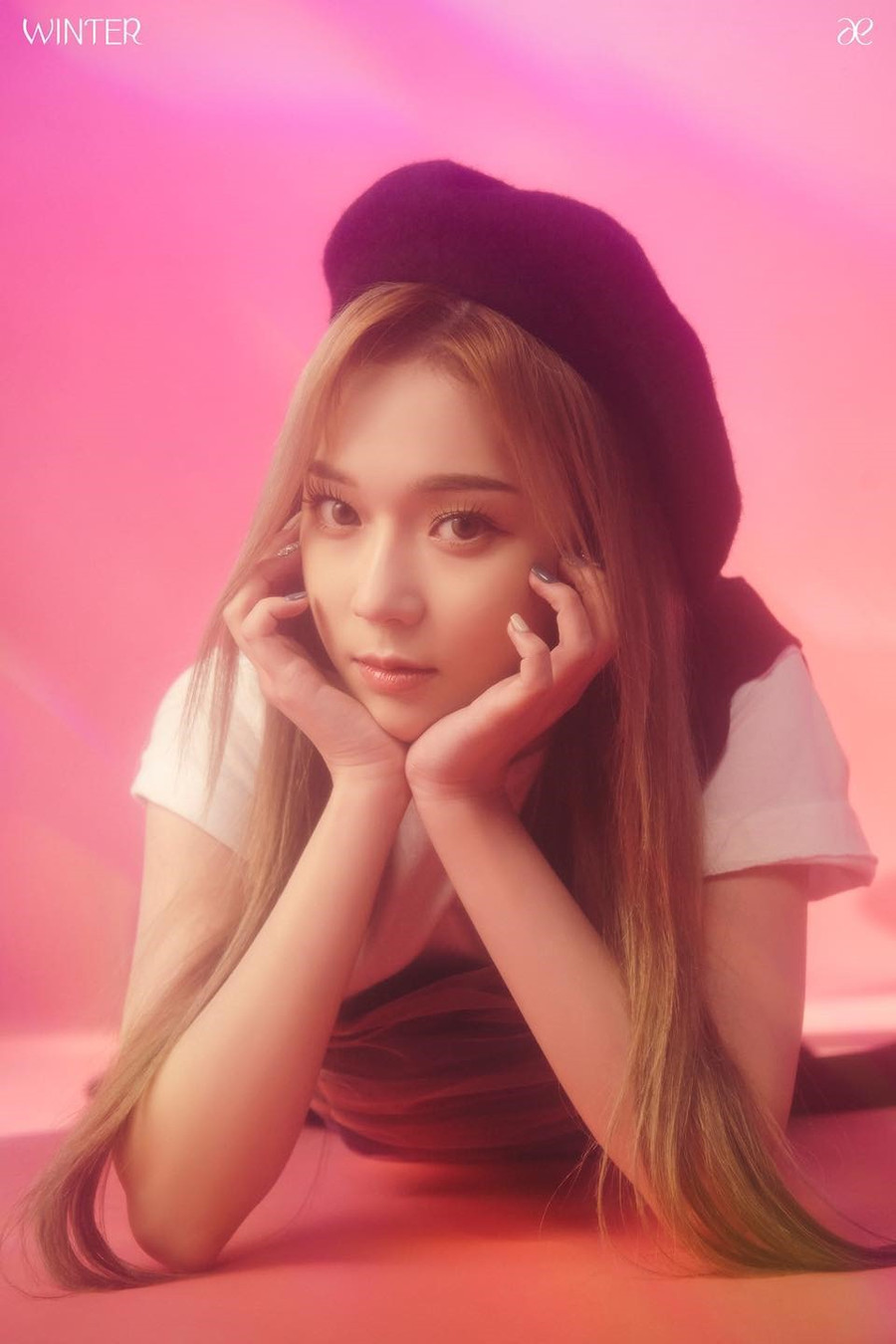 Mới đây, nhóm nhạc Aespa đã chính thức công bố kế hoạch phát hành single mang tên “Forever”. Đây là ca khúc được cover lại từ ca khúc “Forever” của Yoo Young Jin những năm 2000. Ảnh: SMEnt.