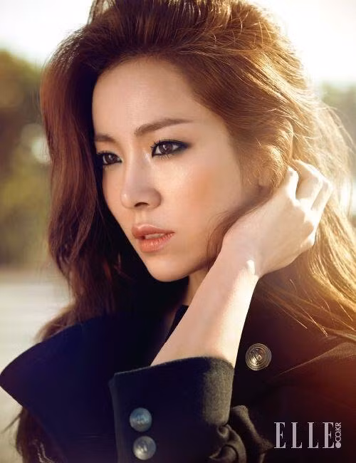 Trở lại công việc bận rộn sau thời gian quảng bá phim điện ảnh “JOSÉE, Nàng thơ của tôi“, Han Ji Min hút hồn người hâm mộ bằng vẻ đẹp mặn mà bất chấp thời gian. Ảnh: Knet