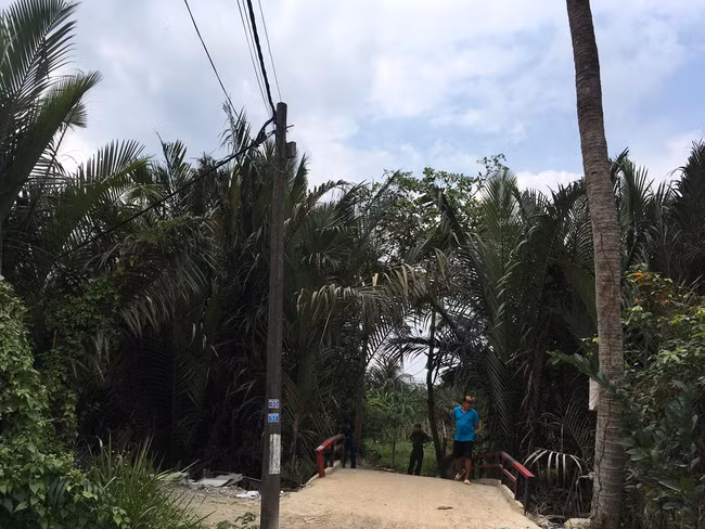 Công an phong toả hiện trường.