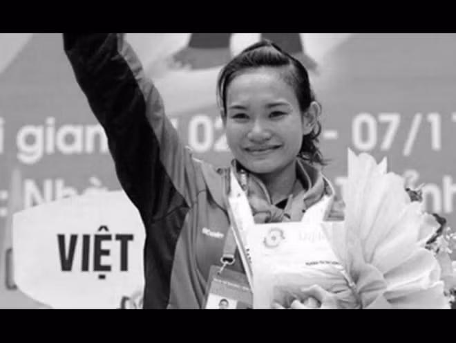 Nữ võ sĩ Pencak Silat Việt Nam Huỳnh Thị Thu Hồng.