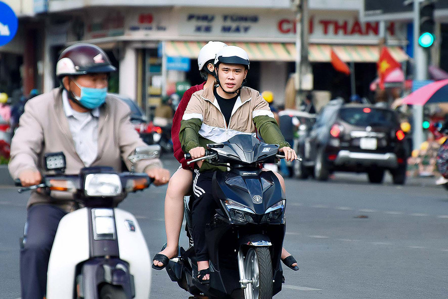  Việc người dân không đeo khẩu trang sẽ rất mất an toàn phòng, chống dịch bệnh.