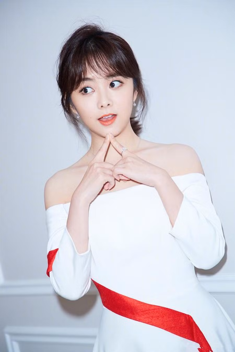 Ngoài ngoại hình xinh đẹp, Đàm Tùng Vận “đốn tim” khán giả khi hóa thân thành những nhân vật đáng yêu, trong sáng, tinh nghịch. Ảnh: Xinhua.