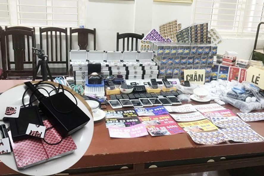 Tang vật và các thiết bị cờ bạc bịp bợm bị cơ quan chức năng thu giữ trong một vụ việc sau Tết Tân Sửu. Ảnh: Y.H Tang vật và các thiết bị cờ bạc bịp bợm bị cơ quan chức năng thu giữ trong một vụ việc sau Tết Tân Sửu. Ảnh: Y.H
