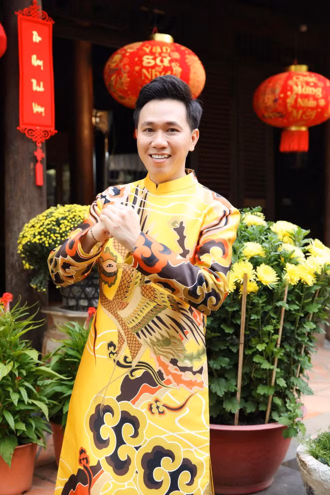 Trước đó, nam diễn viên liên tục bị Trấn Thành 