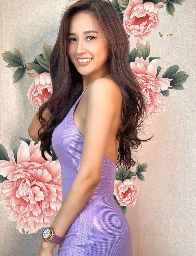 Mai Phương Thúy vẫn trẻ trung, bốc lửa ở tuổi 32.
