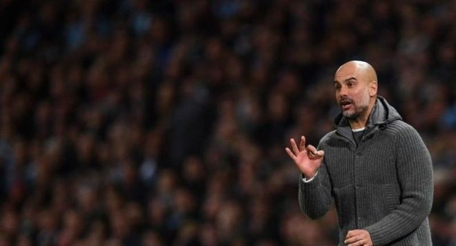 HLV tài năng Pep Guardiola chỉ về thứ 3 - Ảnh: AFP