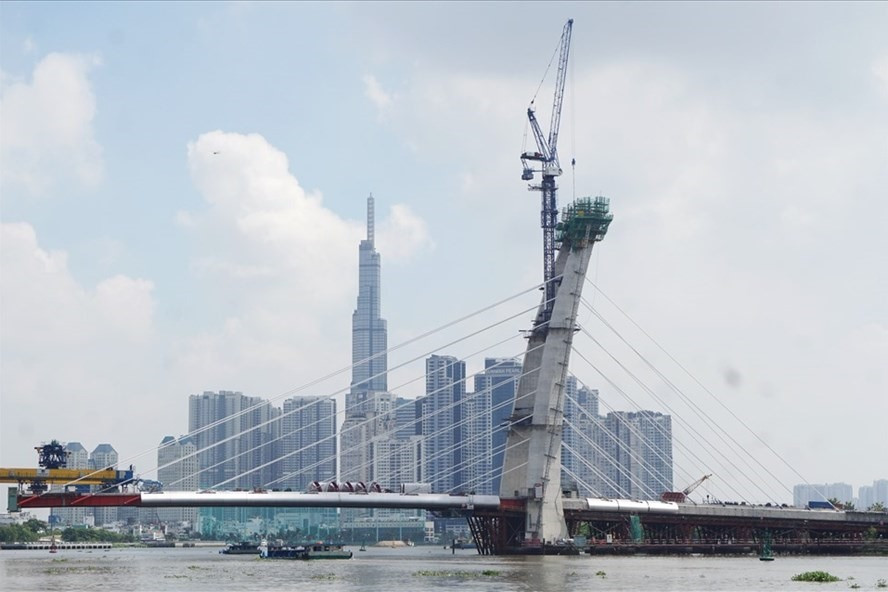 Dự án cầu Thù Thiêm 2 đã thi công đạt khoảng 70% khối lượng. Ảnh: Minh Quân