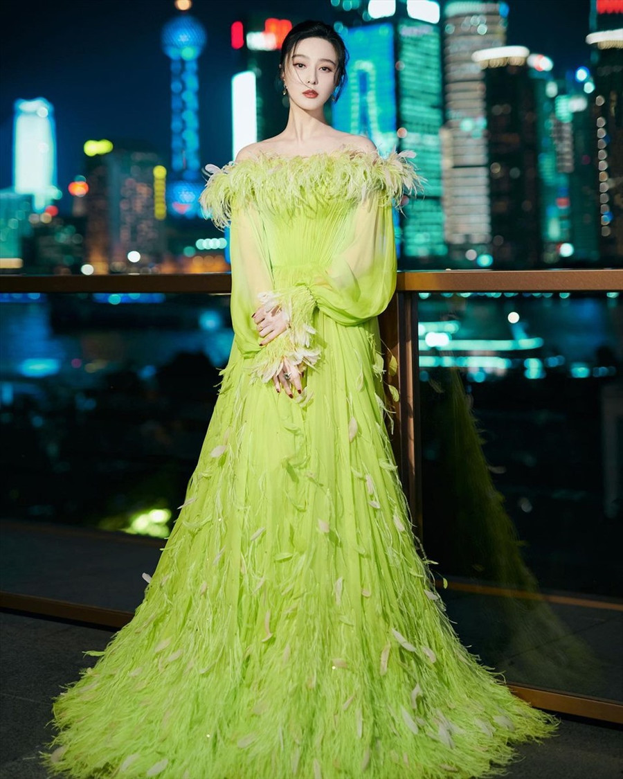 Số lượng sản phẩm được bán ra từ công ty của cô khá ấn tượng đã tái khẳng định được giá trị và sức hút của Phạm Băng Băng. Ảnh: Xinhua.