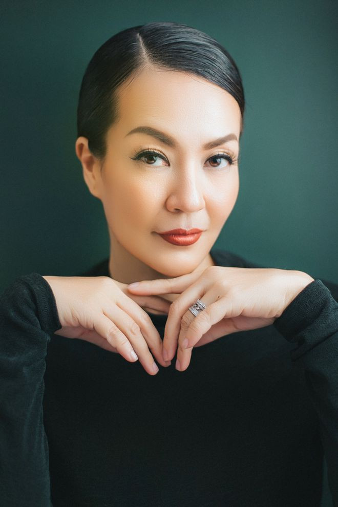  Cô cho rằng đây là ngã rẽ thứ ba trong cuộc đời sau hơn 10 năm đi rất nhiều nơi để sống và làm việc. Hiện nay công việc chính của người đẹp là hướng về cộng đồng, tập trung xây dựng nền tảng hỗ trợ và truyền cảm hứng đến phụ nữ về các đề tài liên quan tài chính - Ảnh: Tuấn Phạm