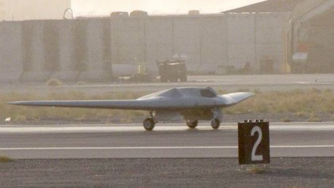 Một mẫu máy bay được cho là RQ-170 Sentinel của Mỹ được chụp tại Afghanistan - Ảnh chụp màn hình The Aviationist Một mẫu máy bay được cho là RQ-170 Sentinel của Mỹ được chụp tại Afghanistan - Ảnh chụp màn hình The Aviationist