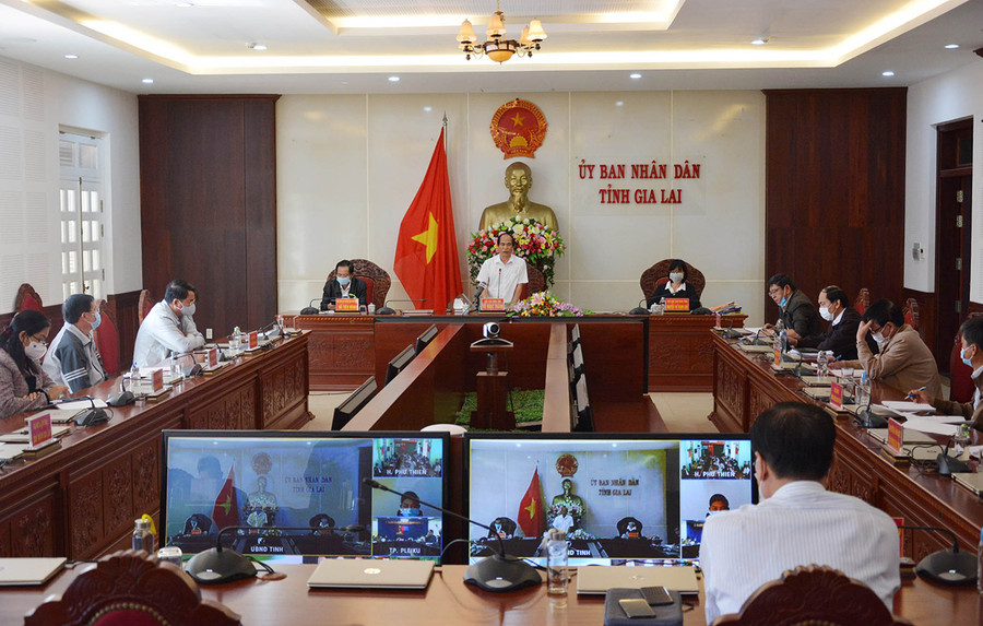 Quang cảnh cuộc họp tại đầu cầu UBND tỉnh. Ảnh: Như Nguyện Quang cảnh cuộc họp. Ảnh: Như Nguyện