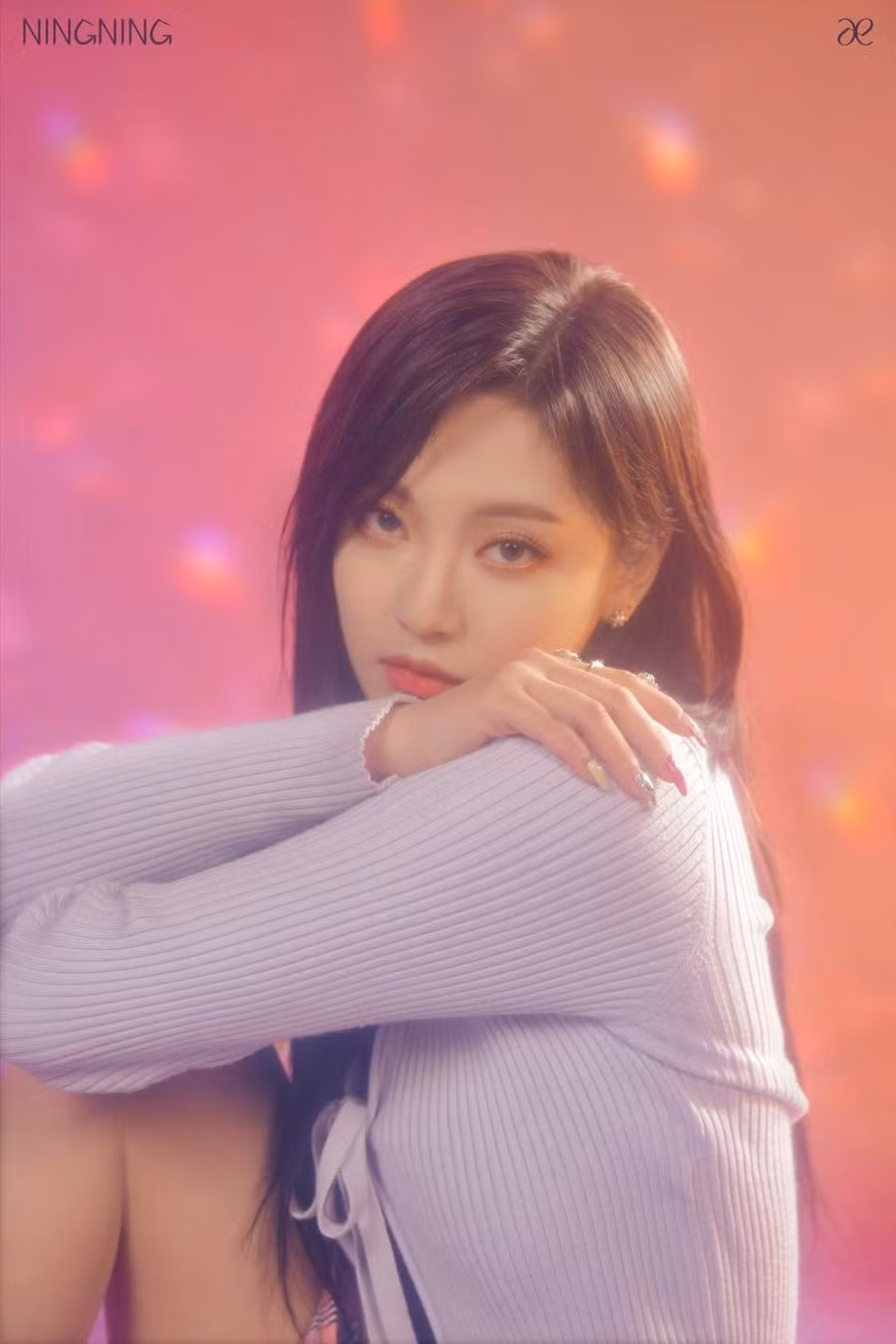 Mặc dù là thành viên ngoại quốc nhưng Ningning là giọng ca chính của Aespa. Với giai điệu nhẹ nhàng của “Forever“, nhiều người cho rằng chất giọng của Ningning sẽ rất phù hợp và được phát huy tối đa. Ảnh: SMEnt.