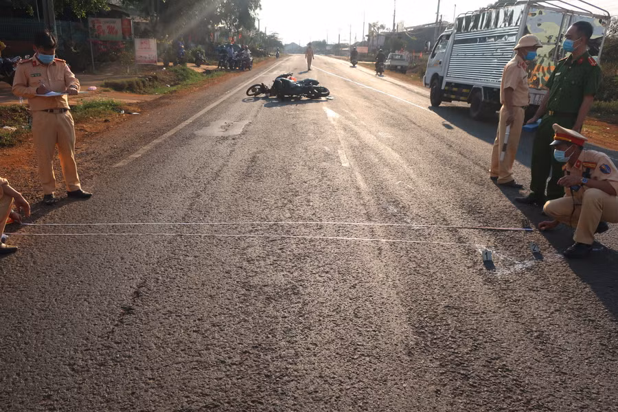 Hiện trường vụ tai nạn khiến ông Tiên tử vong