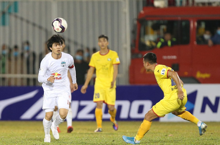 V.League 2021 sẽ thay đổi lịch thi đấu vì kế hoạch của đội tuyển Việt Nam tại Vòng loại World Cup 2022. Ảnh: VPF V.League 2021 sẽ thay đổi lịch thi đấu vì kế hoạch của đội tuyển Việt Nam tại Vòng loại World Cup 2022. Ảnh: VPF