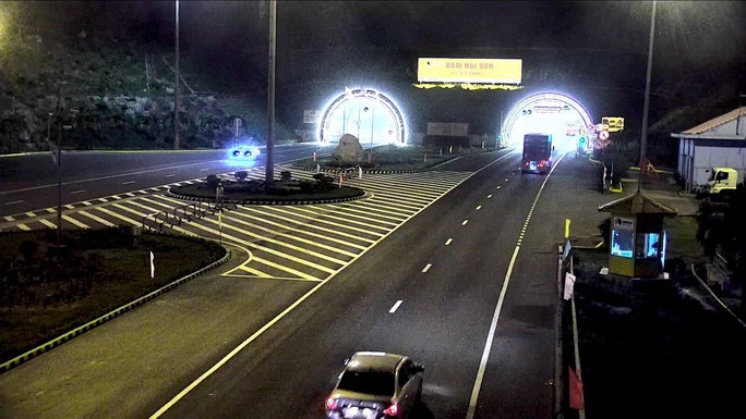 Hầm số 1 và số 2 nằm cạnh nhau