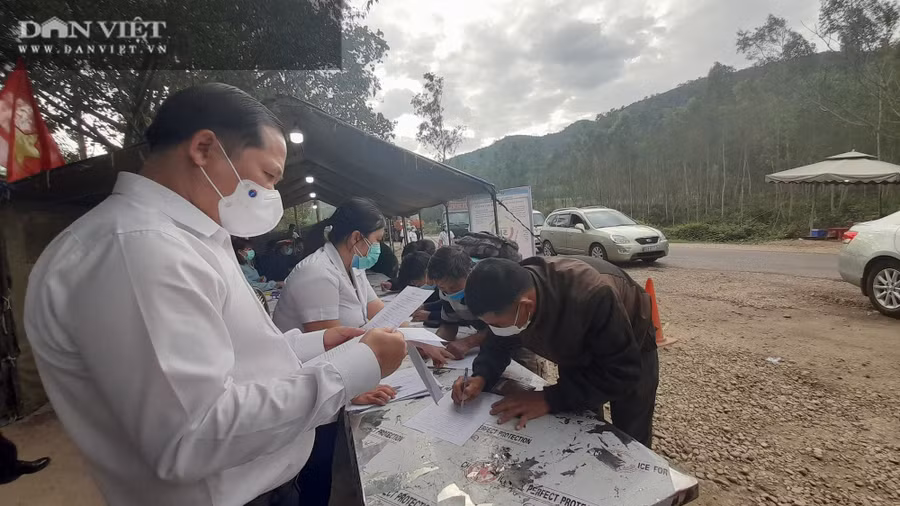 Chủ tịch UBND Tỉnh Bình Định Nguyễn Phi Long yêu cầu kiểm soát chặt chẽ, kiểm tra y tế trước di chuyển qua tỉnh Bình Định.