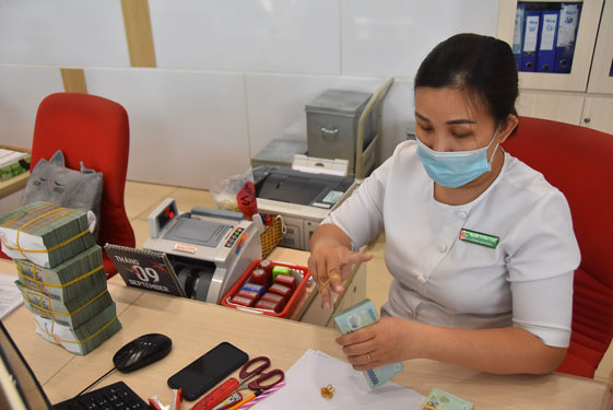 Giảm lãi suất cho vay là một trong những mong mỏi lớn của các doanh nghiệp trong năm mới .Ảnh: TẤN THẠNH Giảm lãi suất cho vay là một trong những mong mỏi lớn của các doanh nghiệp trong năm mới .Ảnh: TẤN THẠNH