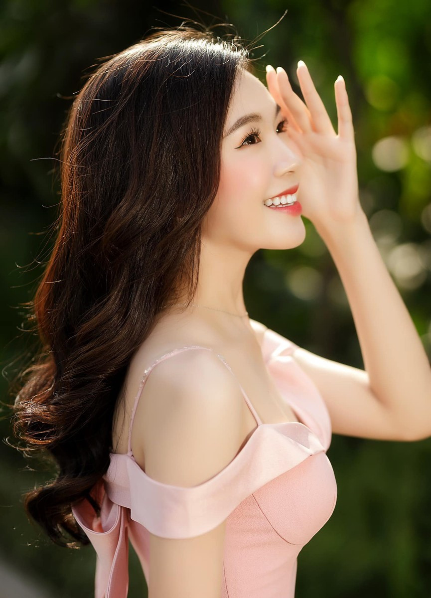 Minh Anh khẳng định cô không thấy tiếc nuối vì bản thân không chạm vào chiếc vương miện danh giá của cuộc thi. Bởi sau chung kết Hoa hậu Việt Nam 2020, người đẹp có thêm nhiều bạn bè và kinh nghiệm.