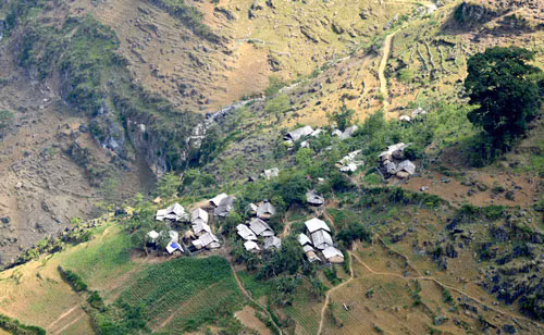  Một bản người Mông ở huyện Mèo Vạc, tỉnh Hà Giang