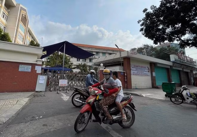 Bệnh viện Mắt TP.HCM nghỉ khám bệnh từ ngày 11.2, do bệnh nhân nhiễm Covid-19 từng đến. ẢNH: DUY TÍNH