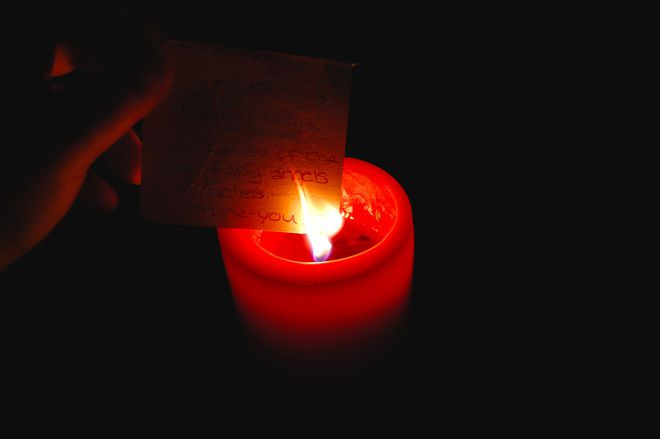  Nga đốt giấy ghi điều ước với mong điều ước thành hiện thực - Ảnh chụp màn hình Ecophiles