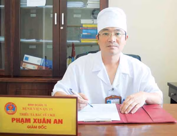 Trung tá, bác sĩ chuyên khoa II Phạm Xuân An. Ảnh: Đinh Yến