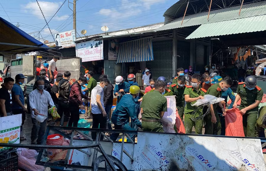  Hiện trường vụ cháy. Ảnh: Hà Phương